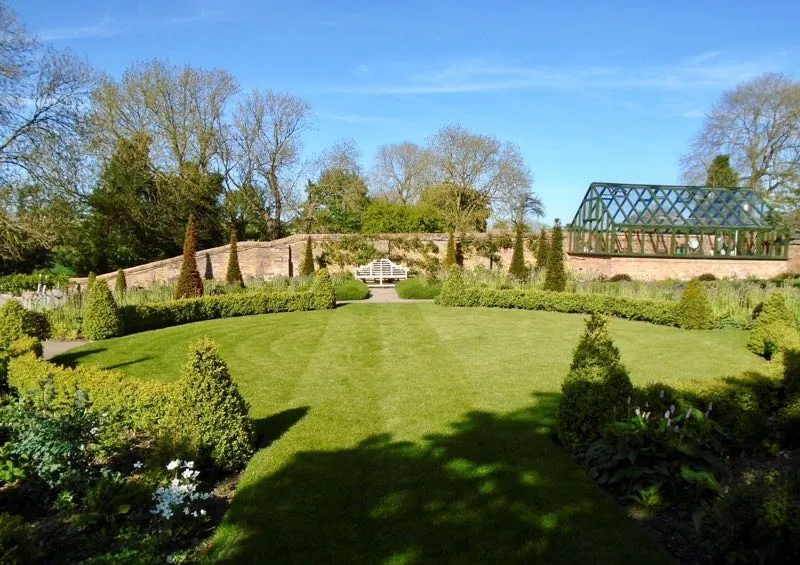 Georgian garden by Emma Scarborough